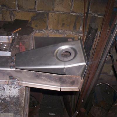 Autógyártás - IMP 700 GT 42